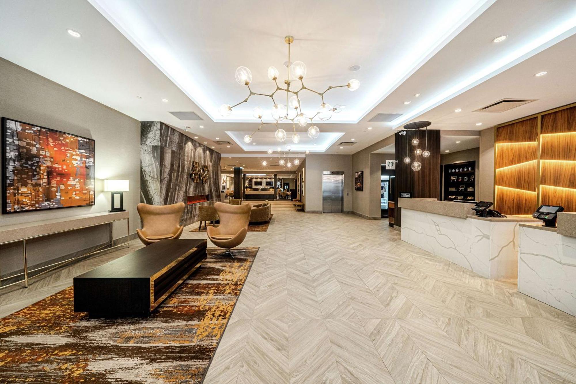 ซันบริดจ์ โฮเทล แอนด์ คอนเฟอเรนซ์ เซ็นเตอร์ คิทเชนเนอร์ Hotel คิทเชอเนอร์ ภายนอก รูปภาพ