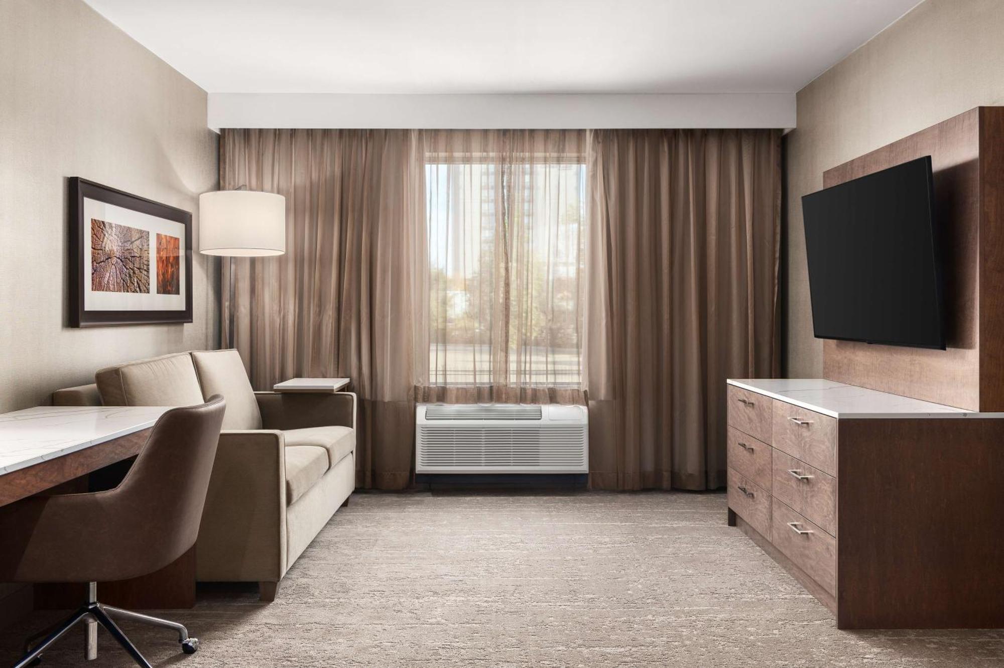ซันบริดจ์ โฮเทล แอนด์ คอนเฟอเรนซ์ เซ็นเตอร์ คิทเชนเนอร์ Hotel คิทเชอเนอร์ ภายนอก รูปภาพ